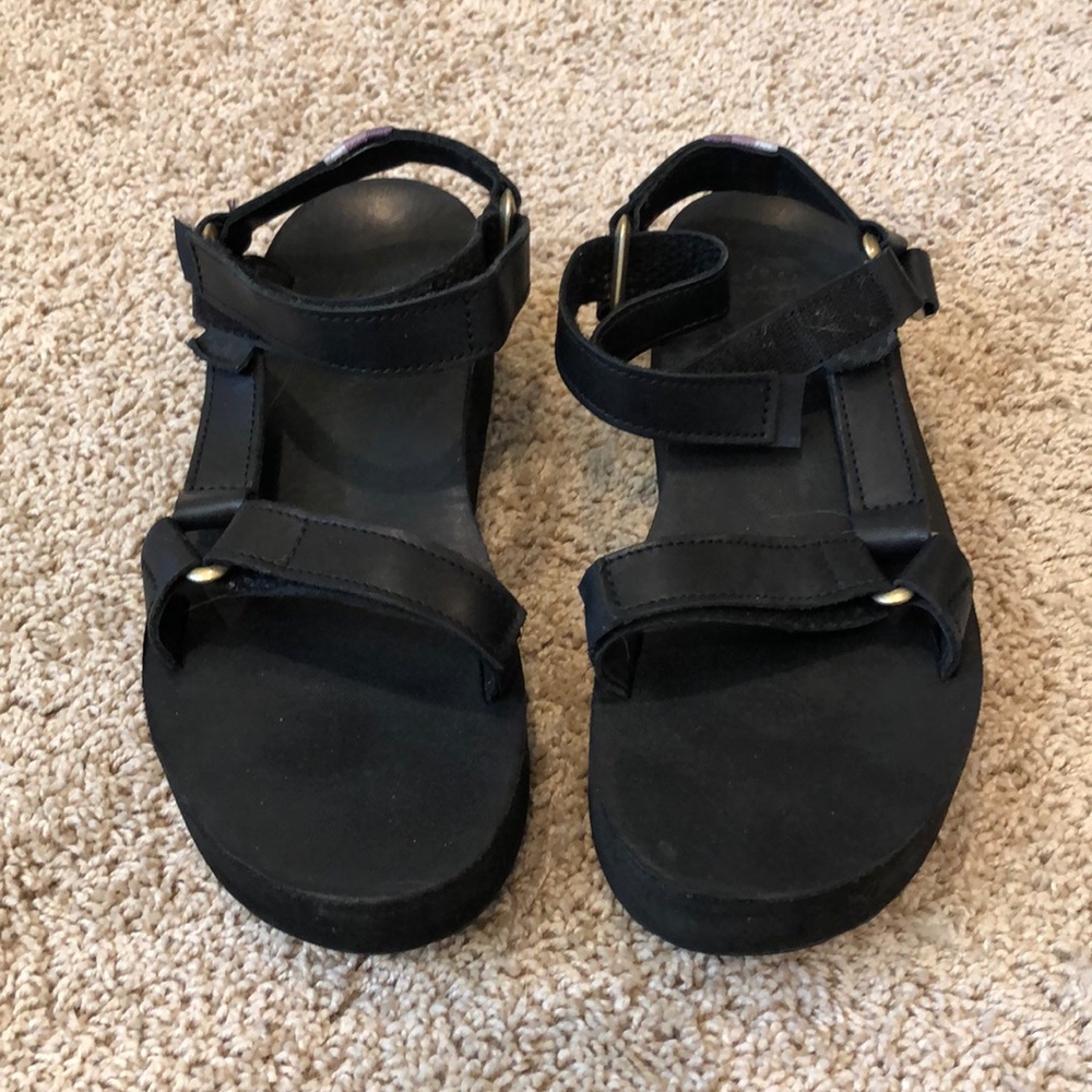 Black Teva Platform sandal